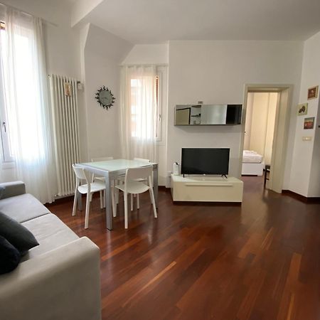 Avantgard Rooms Western Station Болонья Екстер'єр фото