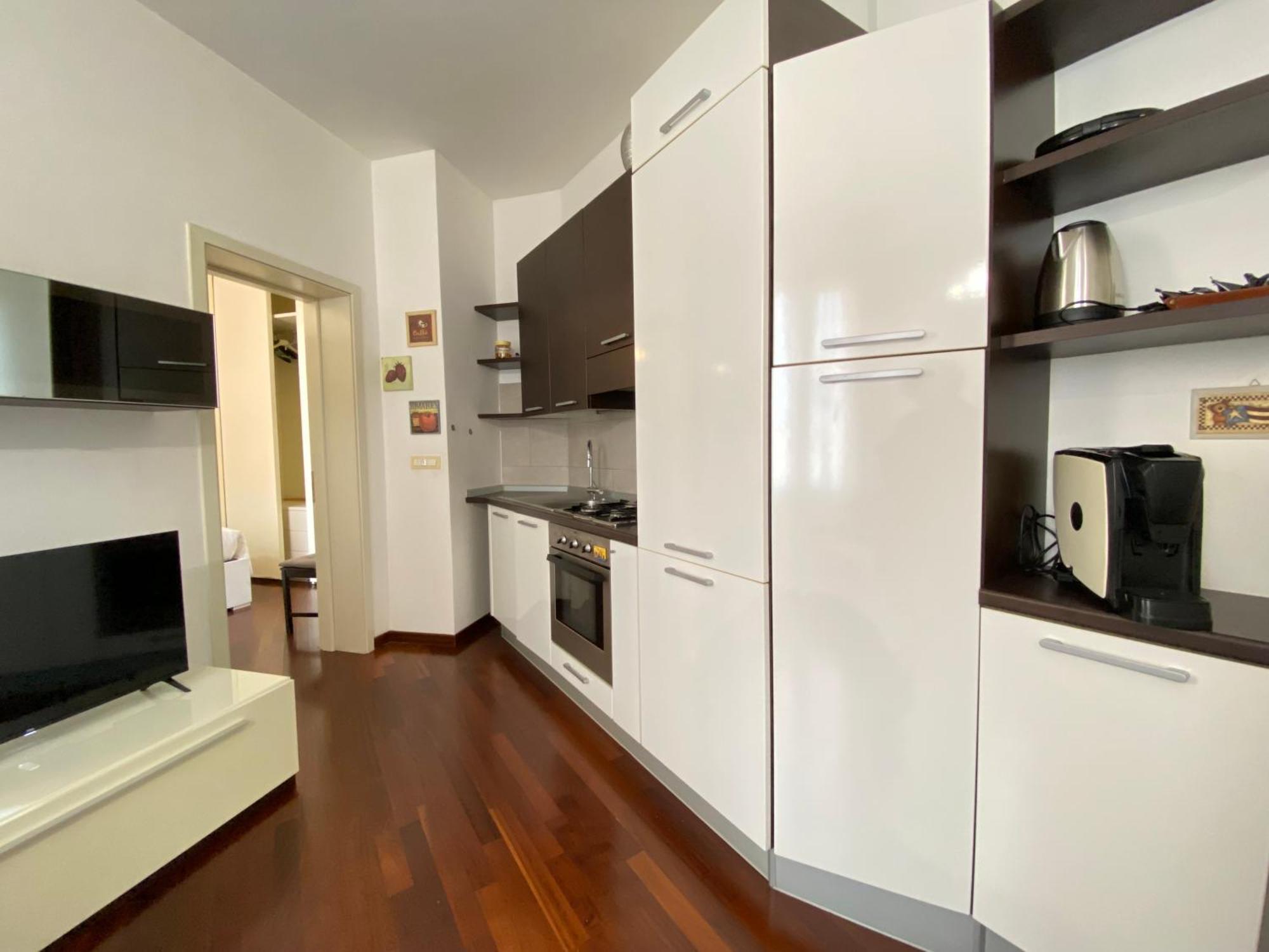 Avantgard Rooms Western Station Болонья Екстер'єр фото