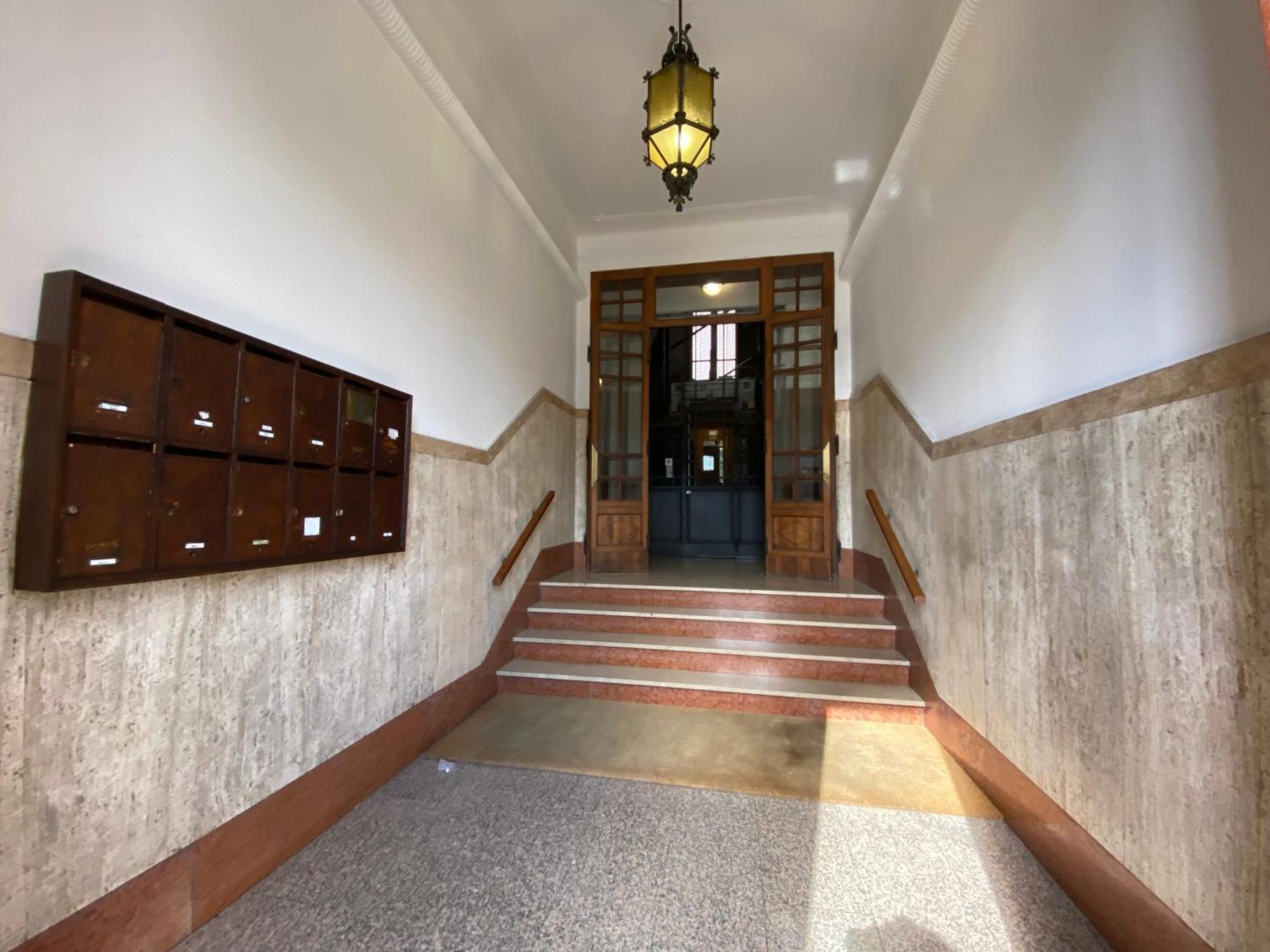 Avantgard Rooms Western Station Болонья Екстер'єр фото